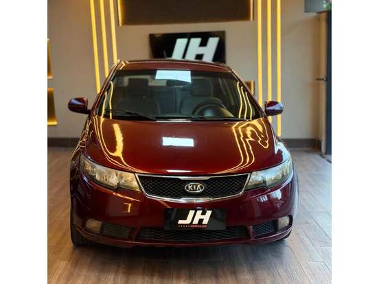 KIA-CERATO-1.6 E.213 SEDAN 16V GASOLINA 4P MANUAL KIA-CERATO-2009