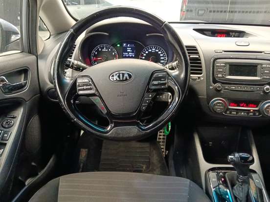 KIA-CERATO-1.6 SX 16V FLEX 4P AUTOMÁTICO KIA-CERATO-2017