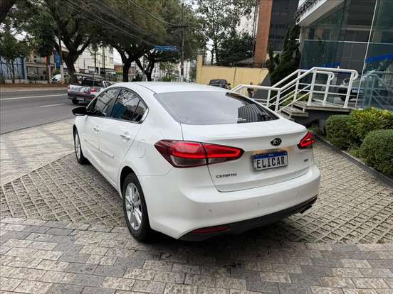 KIA-CERATO-1.6 SX 16V FLEX 4P AUTOMÁTICO KIA-CERATO-2018