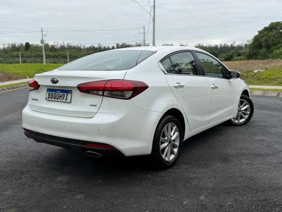 KIA-CERATO-2017