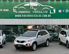 KIA SORENTO 2.4 16V GASOLINA EX 7L AUTOMÁTICO KIA SORENTO 2.4 16V GASOLINA EX 7L AUTOMÁTICO