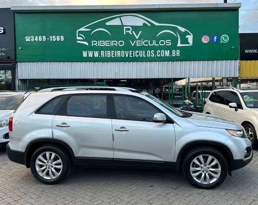 KIA-SORENTO-2010