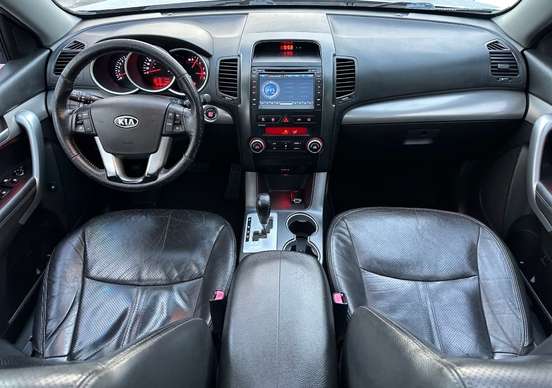KIA-SORENTO-2010