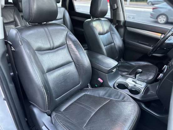 KIA-SORENTO-2010