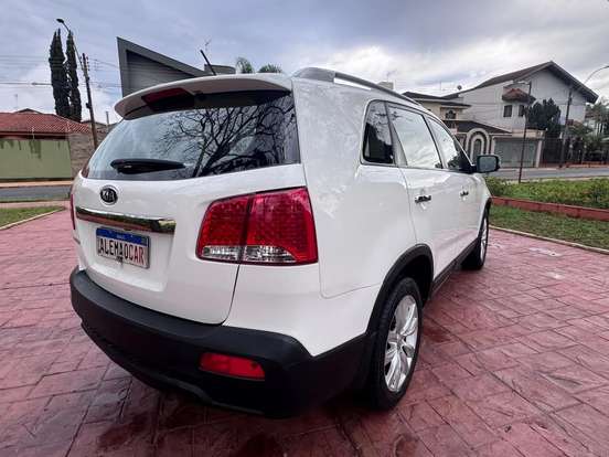 KIA-SORENTO-2.4 16V GASOLINA EX AUTOMÁTICO KIA-SORENTO-2012