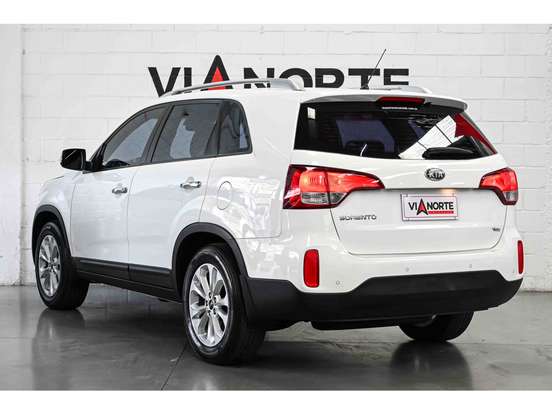 KIA-SORENTO-2012