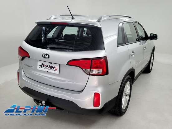 KIA-SORENTO-2.4 16V GASOLINA EX AUTOMÁTICO KIA-SORENTO-2014