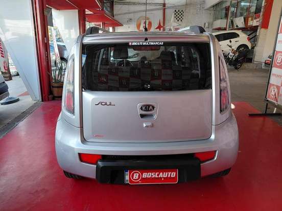 KIA-SOUL-2010