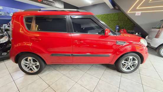 KIA-SOUL-2011