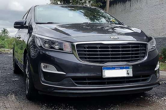KIA-CARNIVAL-2018
