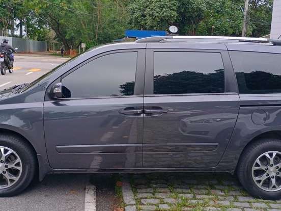 KIA-CARNIVAL-3.5 EX V6 24V GASOLINA 4P AUTOMÁTICO KIA-CARNIVAL-2014
