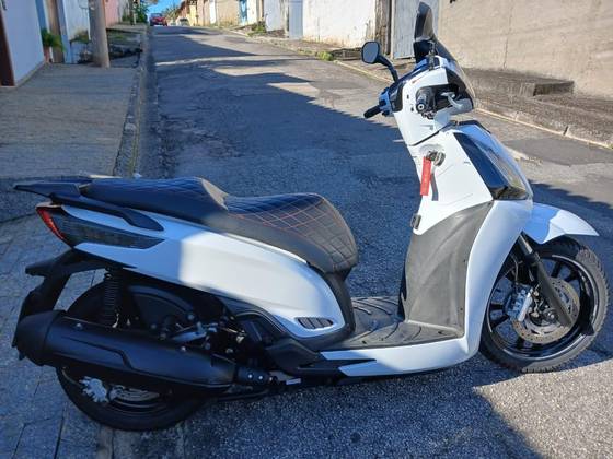 KYMCO PEOPLE GTI 300 