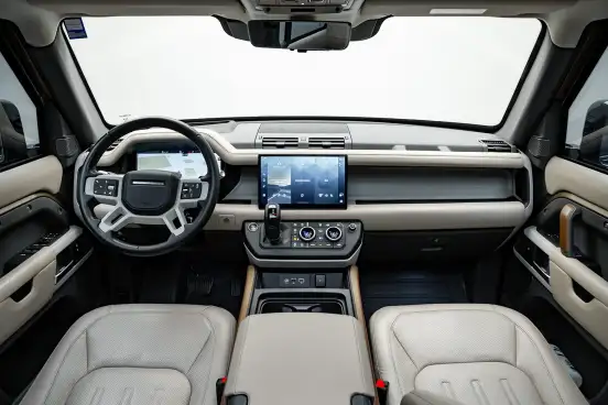 LAND ROVER-DEFENDER-2021