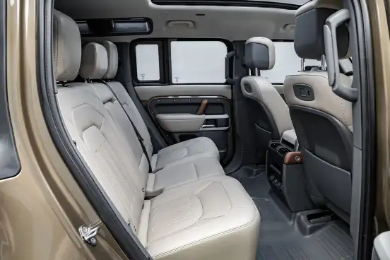LAND ROVER-DEFENDER-2021