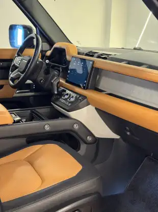 LAND ROVER-DEFENDER-2024