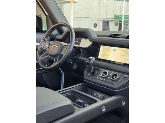 LAND ROVER-DEFENDER-3.0 D300 TURBO DIESEL MHEV 110 X-DYNAMIC SE AWD AUTOMÁTICO LAND ROVER-DEFENDER-2023