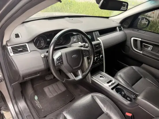 LAND ROVER-DISCOVERY SPORT-2017