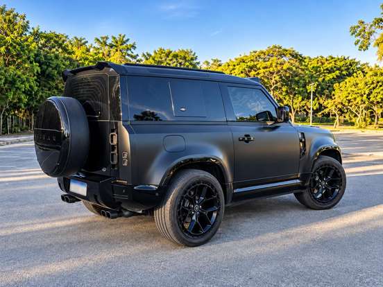 LAND ROVER-DEFENDER-2021