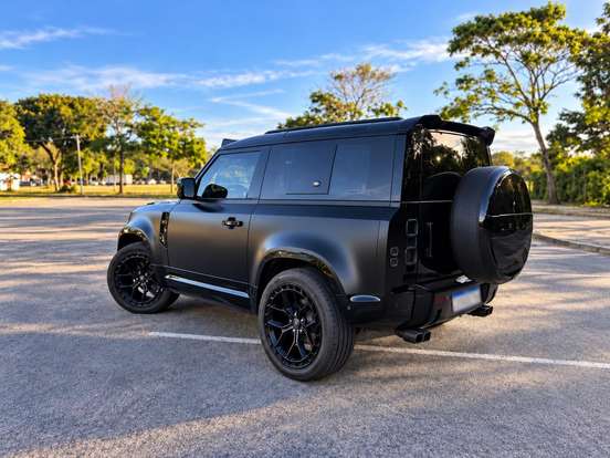 LAND ROVER-DEFENDER-2.0 P300 GASOLINA 90 SE AWD AUTOMÁTICO LAND ROVER-DEFENDER-2021