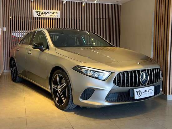 MERCEDES-BENZ-A 200-2019