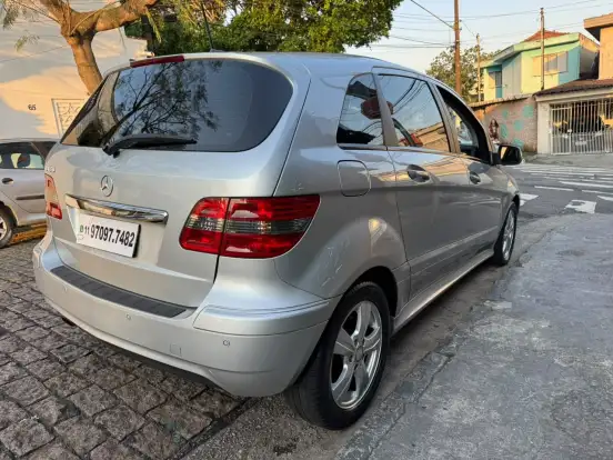 MERCEDES-BENZ-B 180-2009