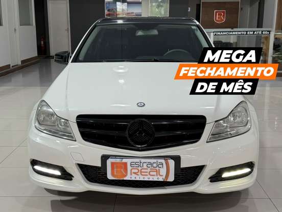 MERCEDES-BENZ-C 180-1.8 CGI CLASSIC 16V GASOLINA 4P AUTOMÁTICO MERCEDES-BENZ-C 180-2011