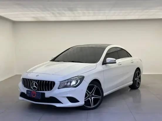 MERCEDES-BENZ-CLA 200-1.6 VISION 16V FLEX 4P AUTOMÁTICO MERCEDES-BENZ-CLA 200-2015
