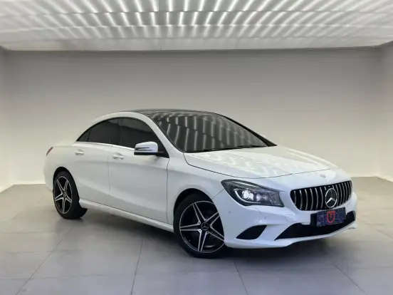 MERCEDES-BENZ-CLA 200-1.6 VISION 16V FLEX 4P AUTOMÁTICO MERCEDES-BENZ-CLA 200-2015