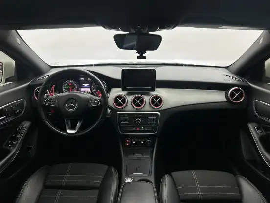 MERCEDES-BENZ-CLA 200-1.6 VISION 16V FLEX 4P AUTOMÁTICO MERCEDES-BENZ-CLA 200-2015