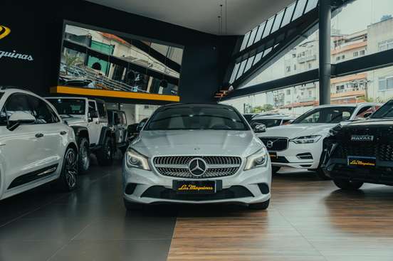 MERCEDES-BENZ-CLA 200-1.6 FIRST EDITION TURBO GASOLINA 4P AUTOMATIZADO MERCEDES-BENZ-CLA 200-2013