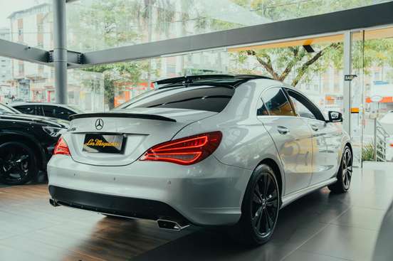 MERCEDES-BENZ-CLA 200-1.6 FIRST EDITION TURBO GASOLINA 4P AUTOMATIZADO MERCEDES-BENZ-CLA 200-2013
