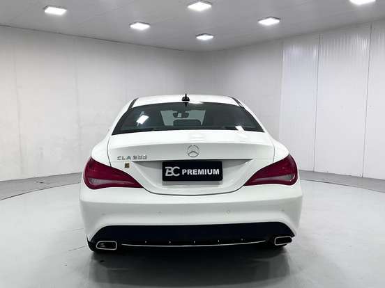 MERCEDES-BENZ-CLA 200-1.6 URBAN 16V FLEX 4P AUTOMÁTICO MERCEDES-BENZ-CLA 200-2016