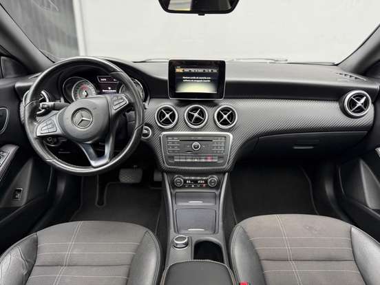MERCEDES-BENZ-CLA 200-1.6 VISION 16V GASOLINA 4P AUTOMÁTICO MERCEDES-BENZ-CLA 200-2015
