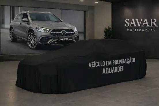 MERCEDES-BENZ-GLA 200-2023