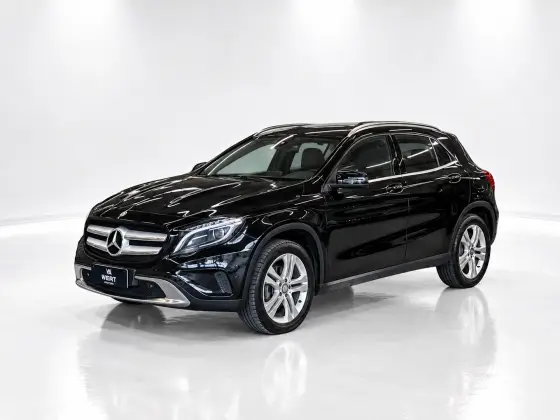 MERCEDES-BENZ GLA 200 1.6 CGI VISION 16V TURBO FLEX 4P AUTOMÁTICO