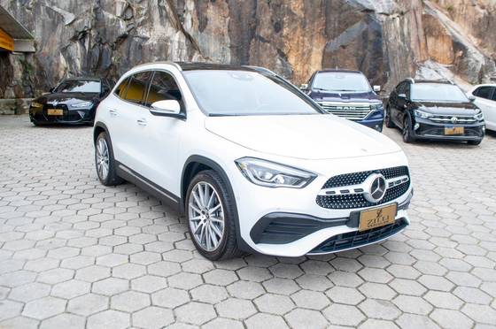 Mercedes-Benz GLA 200 1.3 GCI Gasolina AMG Line 7G-DCT