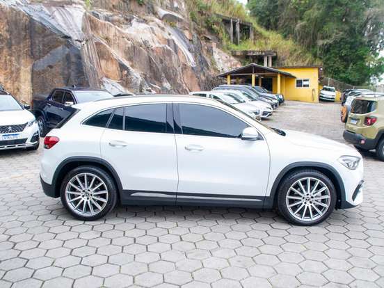 MERCEDES-BENZ-GLA 200-1.3 GCI GASOLINA AMG LINE 7G-DCT MERCEDES-BENZ-GLA 200-2022
