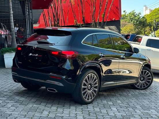 MERCEDES-BENZ-GLA 200-1.3 MHEV AMG LINE 7G-DCT MERCEDES-BENZ-GLA 200-2024