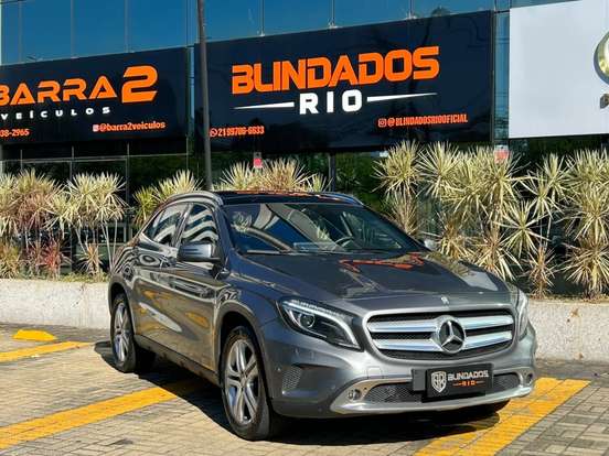 MERCEDES-BENZ-GLA 200-2015