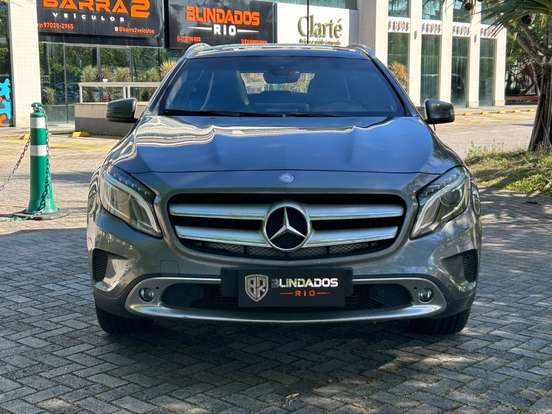 MERCEDES-BENZ-GLA 200-1.6 CGI ENDURO 16V TURBO FLEX 4P AUTOMÁTICO MERCEDES-BENZ-GLA 200-2015