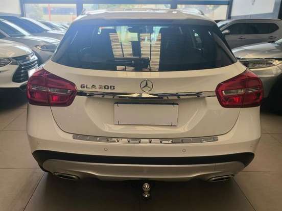 MERCEDES-BENZ-GLA 200-1.6 CGI ENDURO 16V TURBO FLEX 4P AUTOMÁTICO MERCEDES-BENZ-GLA 200-2016