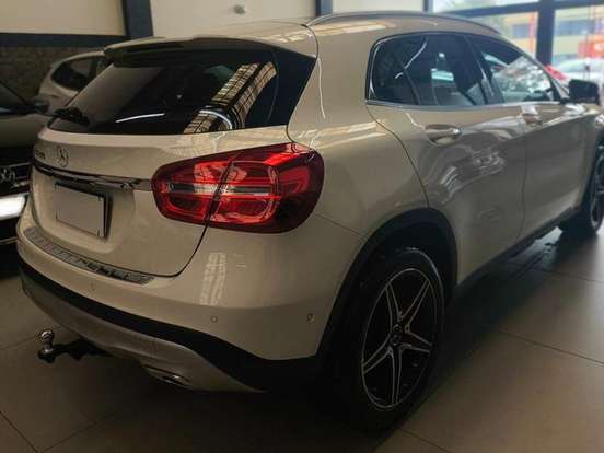 MERCEDES-BENZ-GLA 200-1.6 CGI ENDURO 16V TURBO FLEX 4P AUTOMÁTICO MERCEDES-BENZ-GLA 200-2016
