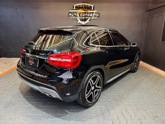 MERCEDES-BENZ-GLA 250-2.0 16V TURBO GASOLINA SPORT 4P 4MATIC AUTOMÁTICO MERCEDES-BENZ-GLA 250-2016