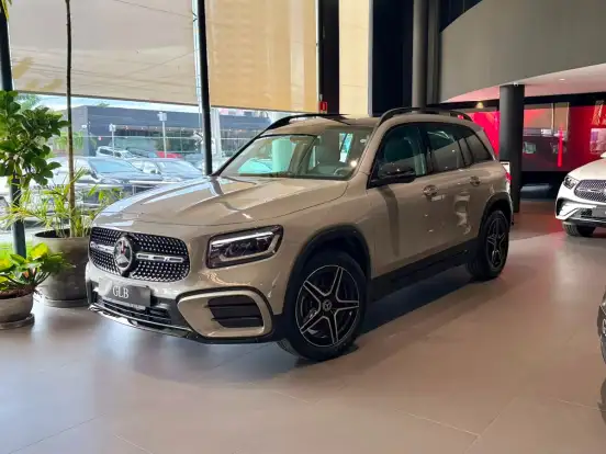 MERCEDES-BENZ-GLB 220-2.0 MHEV NIGHT EDITION 4MATIC 8G-DCT MERCEDES-BENZ-GLB 220-2026