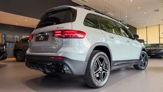 MERCEDES-BENZ-GLB 220-2026