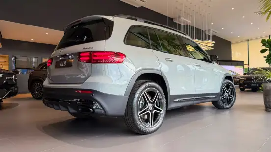 MERCEDES-BENZ-GLB 220-2026
