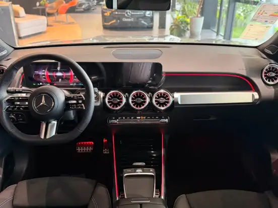 MERCEDES-BENZ-GLB 220-2.0 MHEV NIGHT EDITION 4MATIC 8G-DCT MERCEDES-BENZ-GLB 220-2026