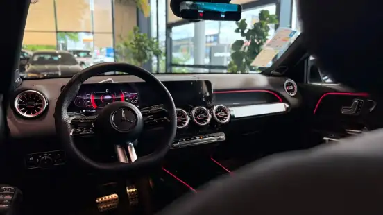 MERCEDES-BENZ-GLB 220-2026