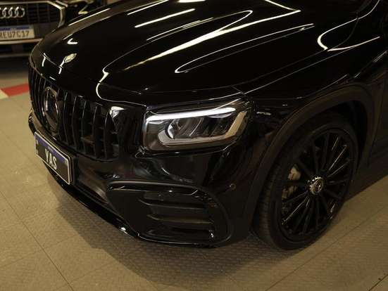 MERCEDES-BENZ-GLB 35 AMG-2024