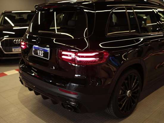 MERCEDES-BENZ-GLB 35 AMG-2024